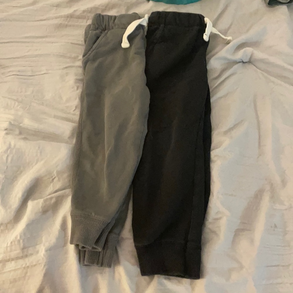 Carter’s size 3t pants